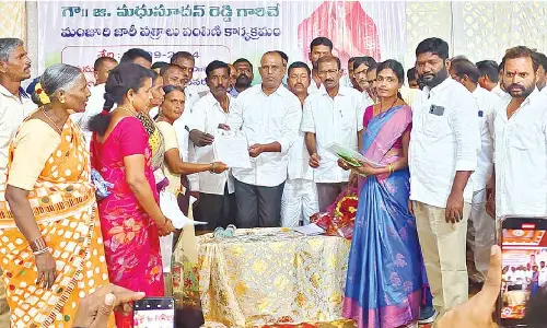Beneficiaries receive certification from MLA GMR