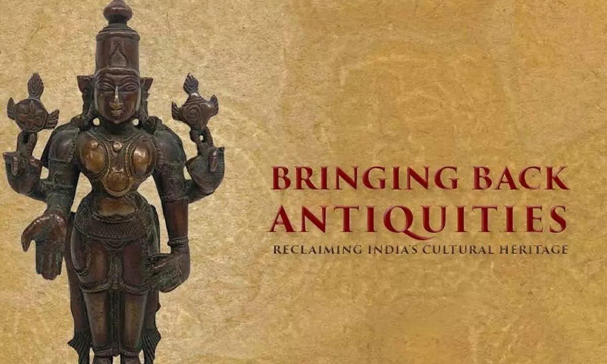 US hands over 297 antiquities