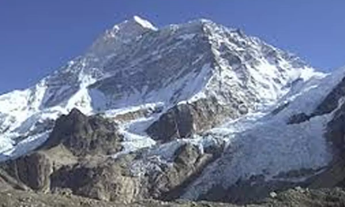 410 climbers allowed to scale 16 mountains in Nepal