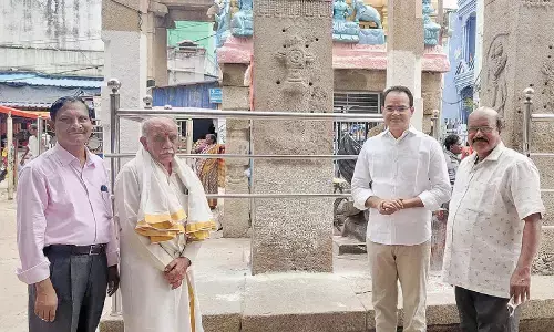 Historians, EO inspect inscriptions at Kadiri Lakshminarasimha Temple