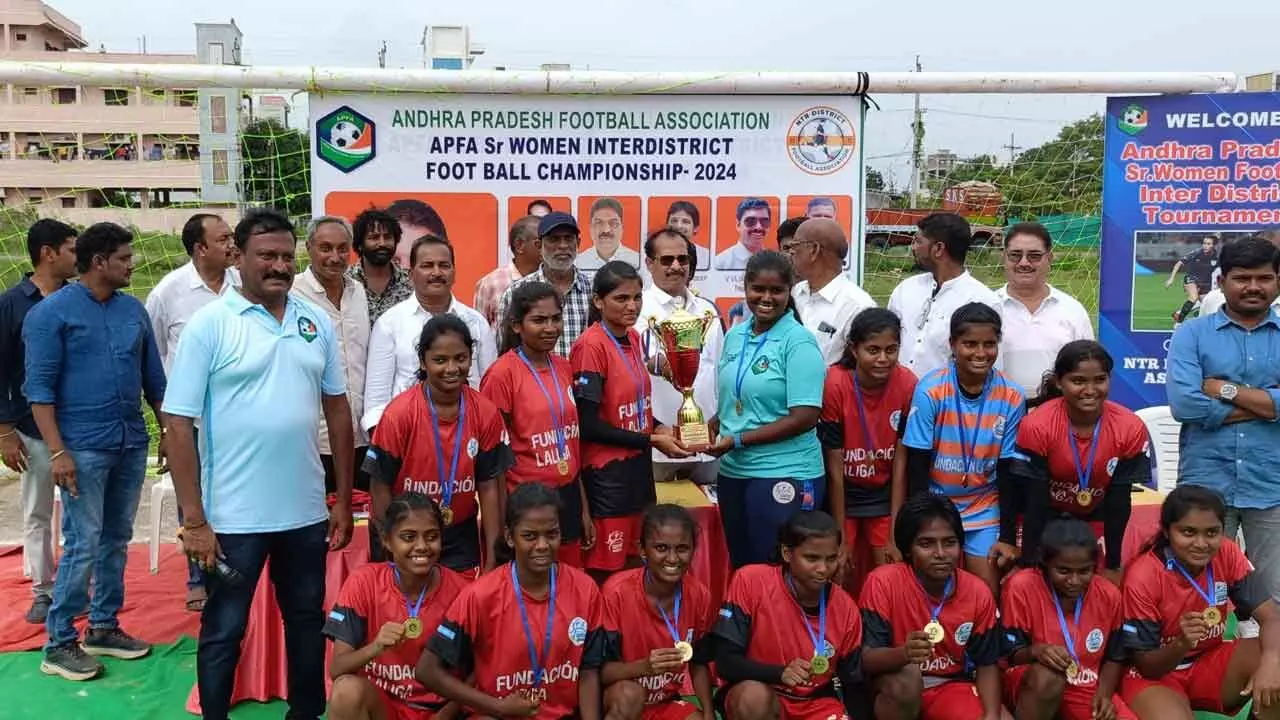 Anantapur team wins women’s football tourney