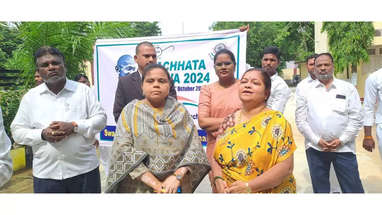 Swachh Bharat Program Held at Wanaparthy District Court Led by District Judge Sunitha, Encourages Community Participation