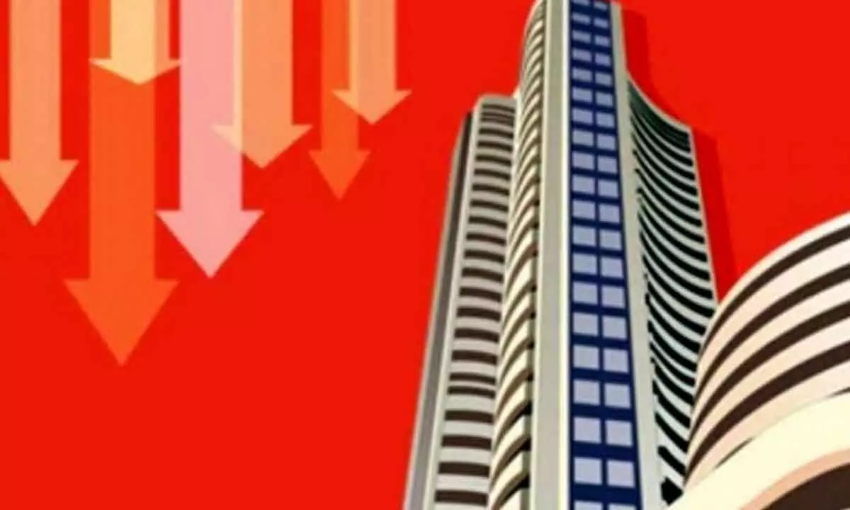 Sensex closes down by 264 points; Power Grid, ICICI Bank top losers