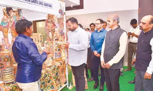 Guntur: Hastakala Utsav inaugurated