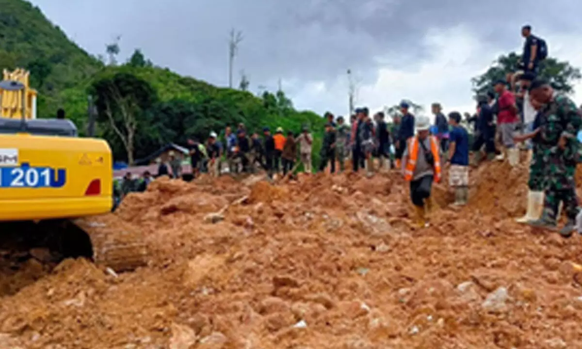 Indonesia: Landslide in gold mine leaves 12 dead, 11 injured