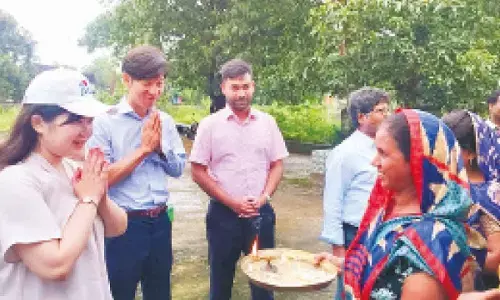 JICA team meets farmers