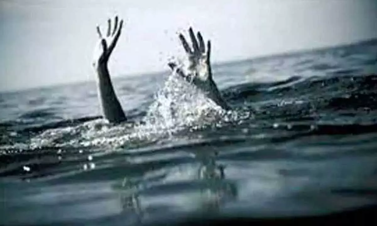 Women along with two children jumps in canal in NTR district