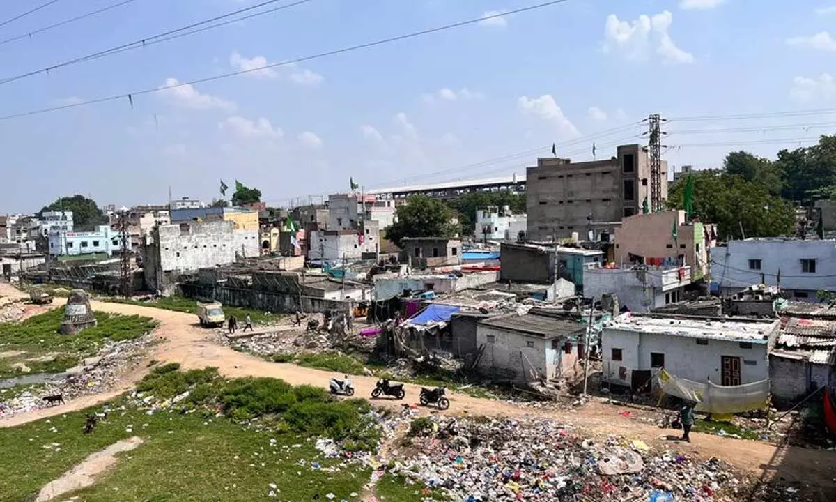 Musi dwellers in a cleft stick as bulldozers ready to roll in