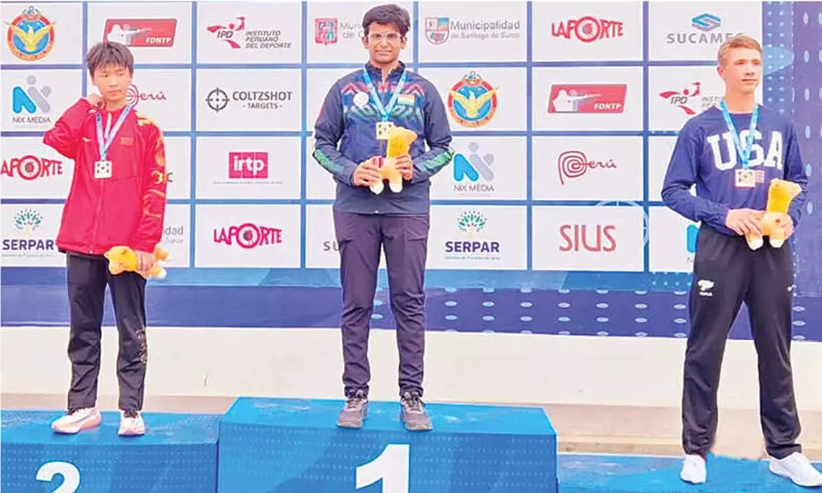 Parth Rakesh Mane bags double gold