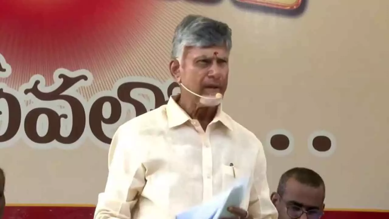 Chandrababu Participates in Swachhta Hi Seva Program in Machilipatnam