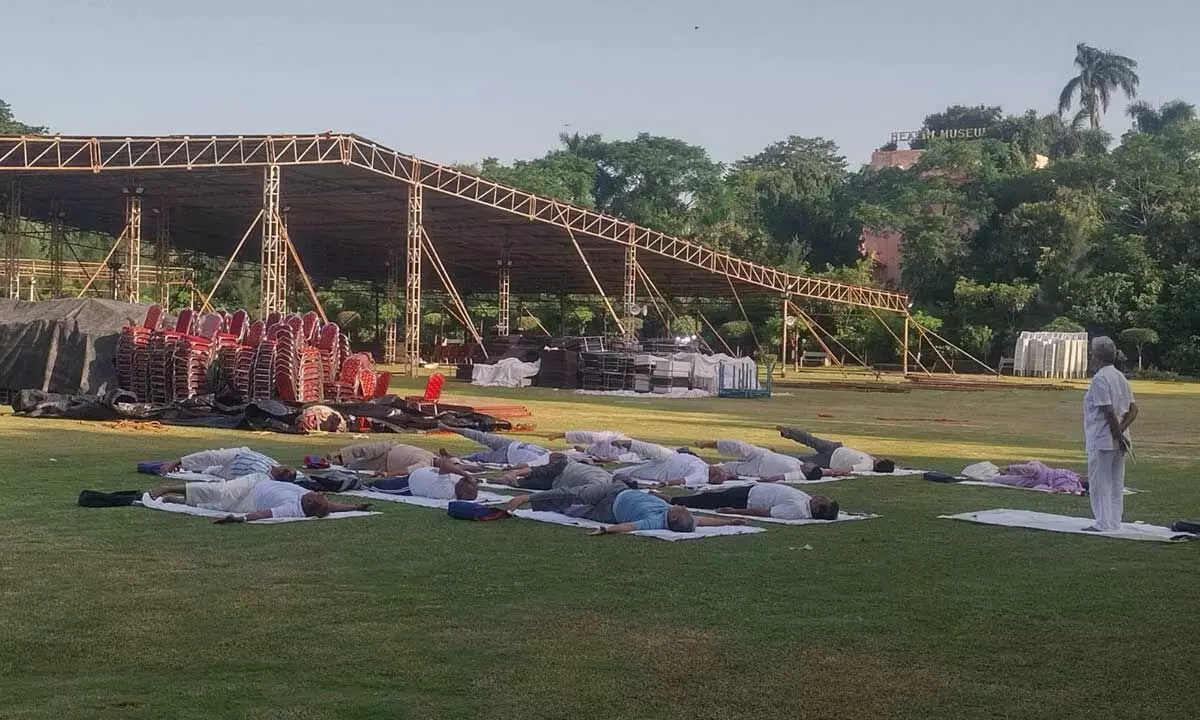 Walkers of Public Gardens stage dharna