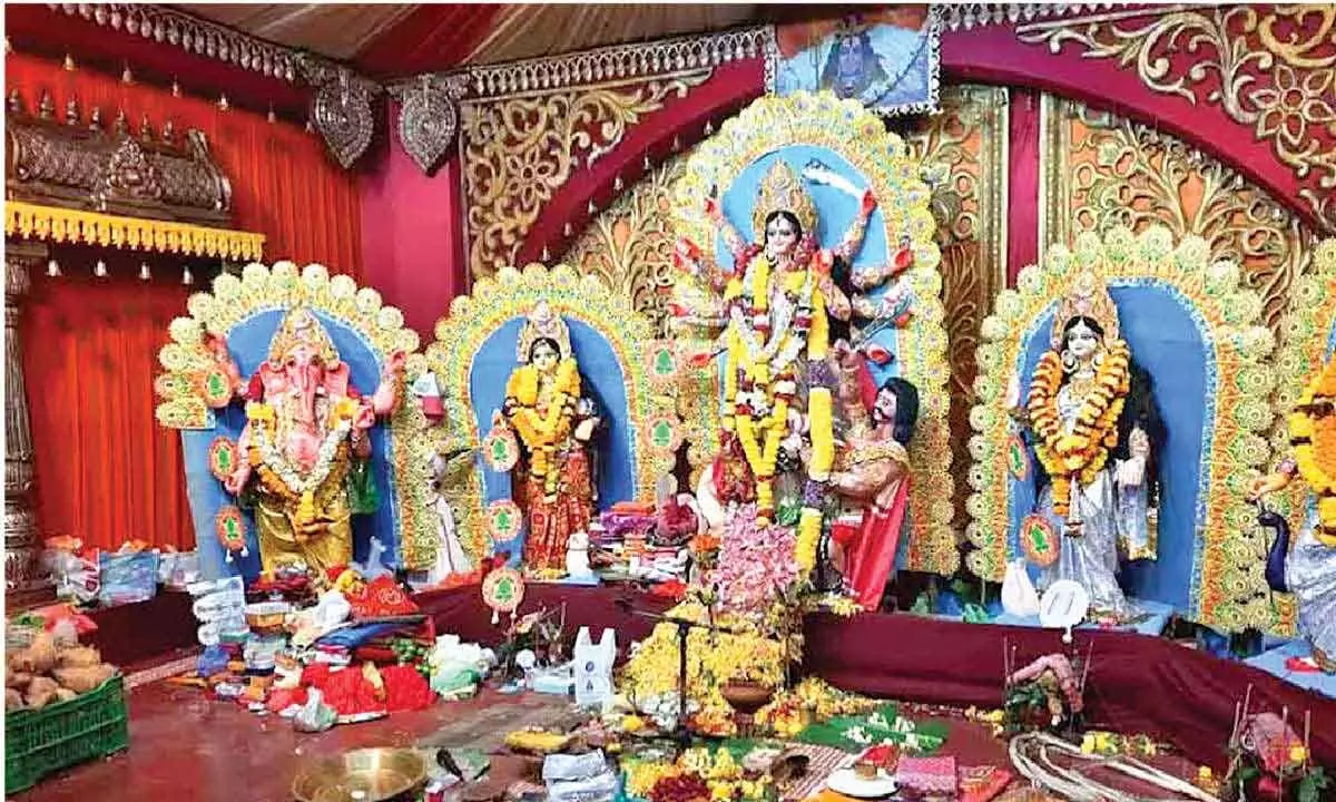 Bengali families brace for grand celebration of ‘Durga pujo’