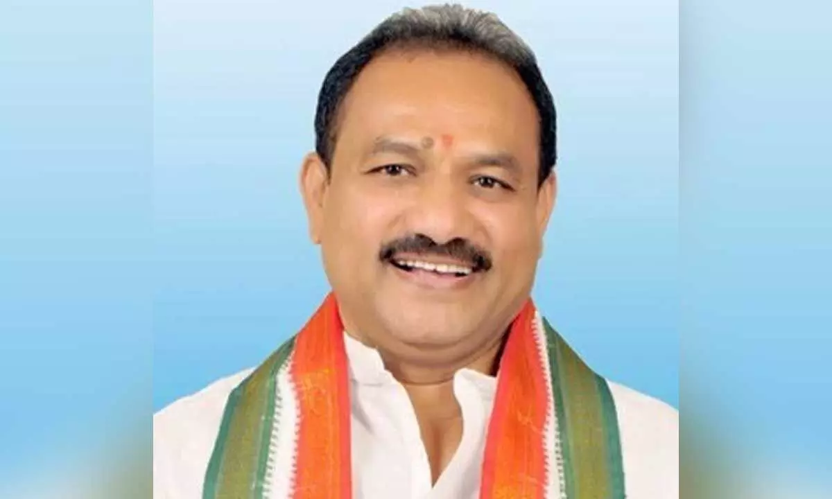 Putting end to row over Konda Surekhas comments: TPCC chief to film industry