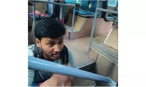 Passenger stabs BMTC conductor inside bus