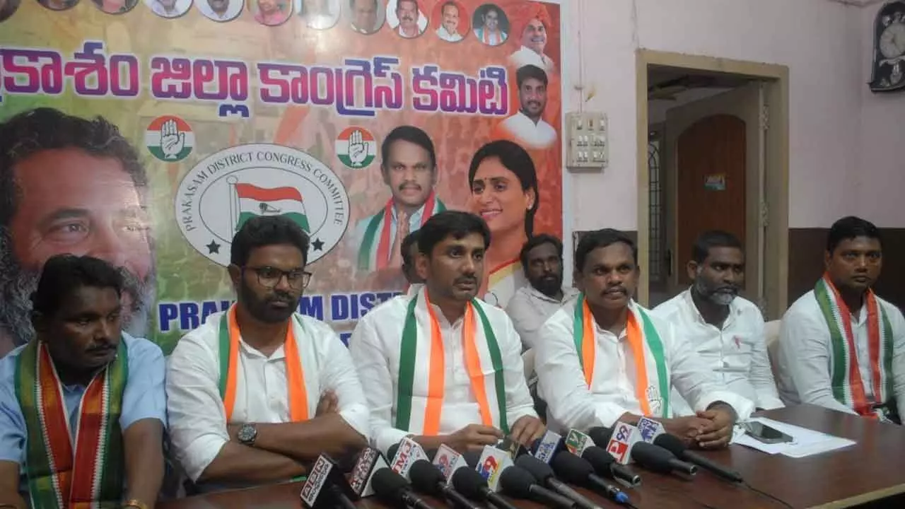 Prakasam DCC in-charge Gowthu Sathyendra Babu speaking at a press meet in Ongole on Thursday