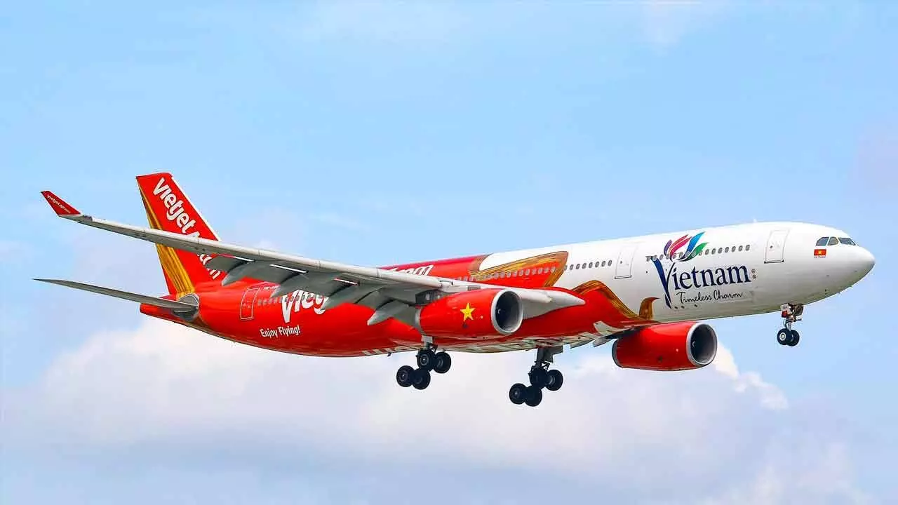 Vietjet Air urged to run direct flight from AP to Vietnam