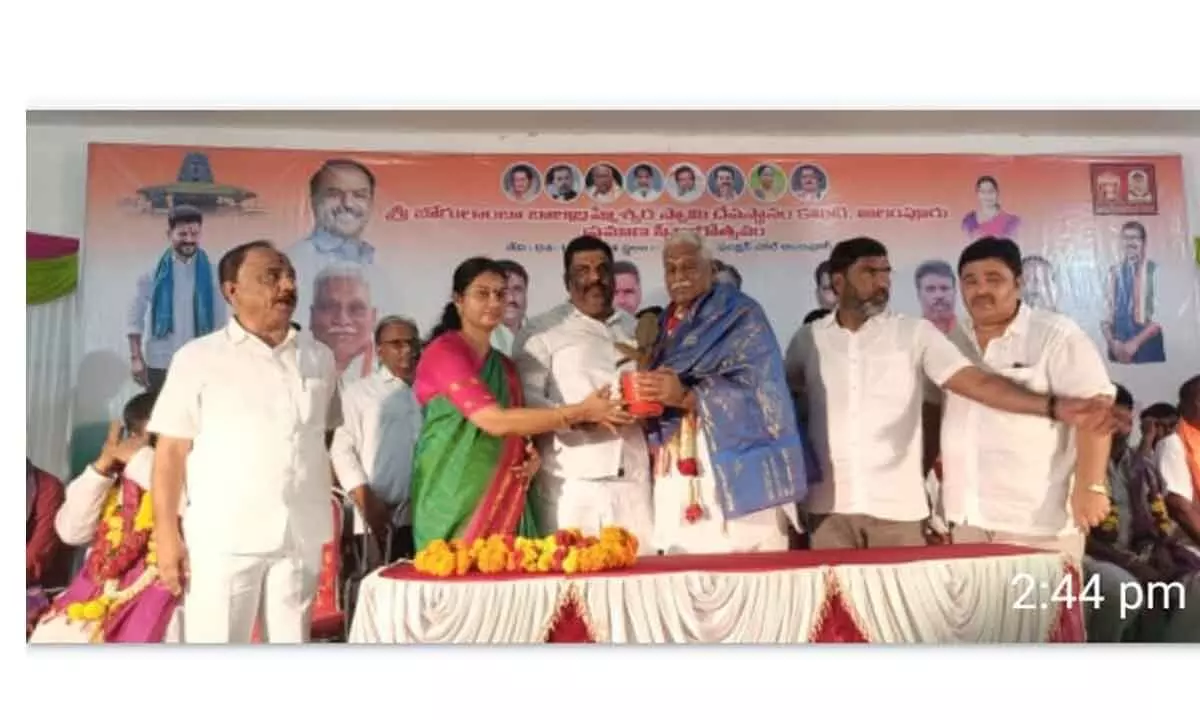 Jogulamba Bala Brahmeswara Temple Committee Oath-Taking Ceremony Attended by Key Leaders.