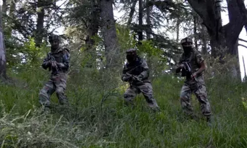 Two soldiers injured in mine blast along LoC in Kupwara