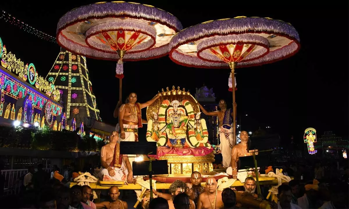 Lord Malayappa rides Pedda Sesha Vahanam