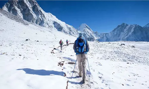 IAF choppers yet to trace 2 foreign mountaineers stranded in Uttarakhand