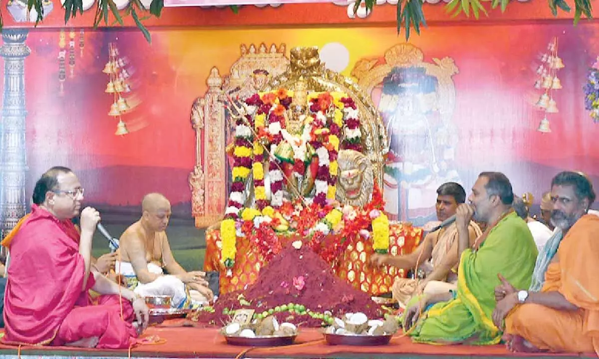 Goddess gives darshan as Sri Maha Chandi Devi