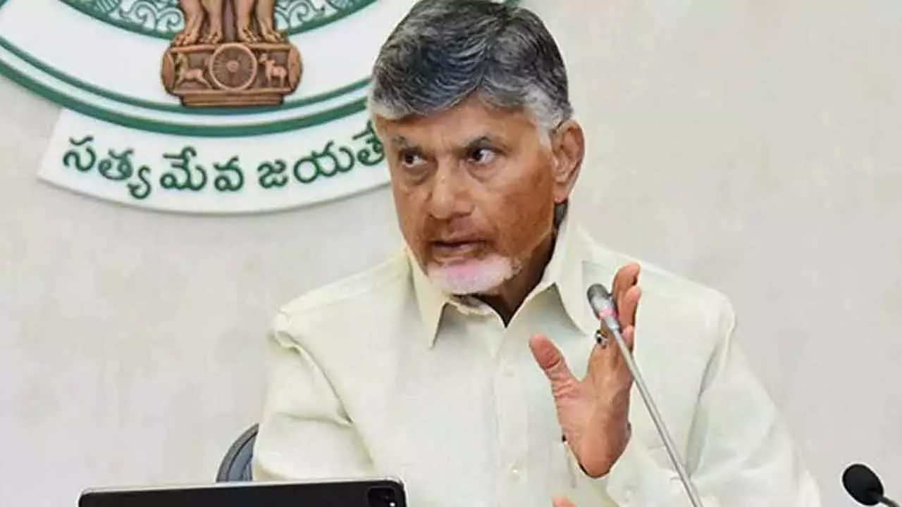 Chandrababu expresses sorrow over bus accident to Vijayawada lawyers