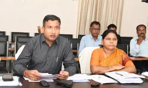 Provide all facilities at cotton purchase centres: Collector to officials