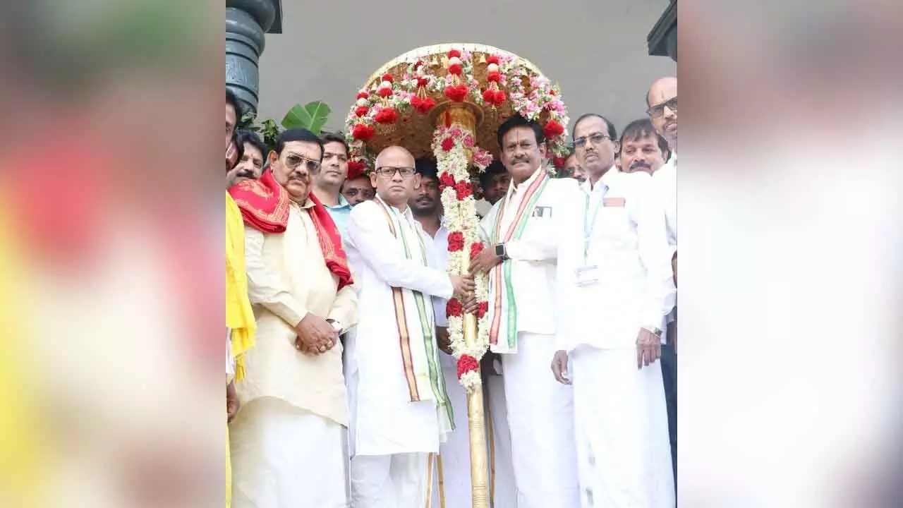 Tirumala: Traditional golden umbrella fete held