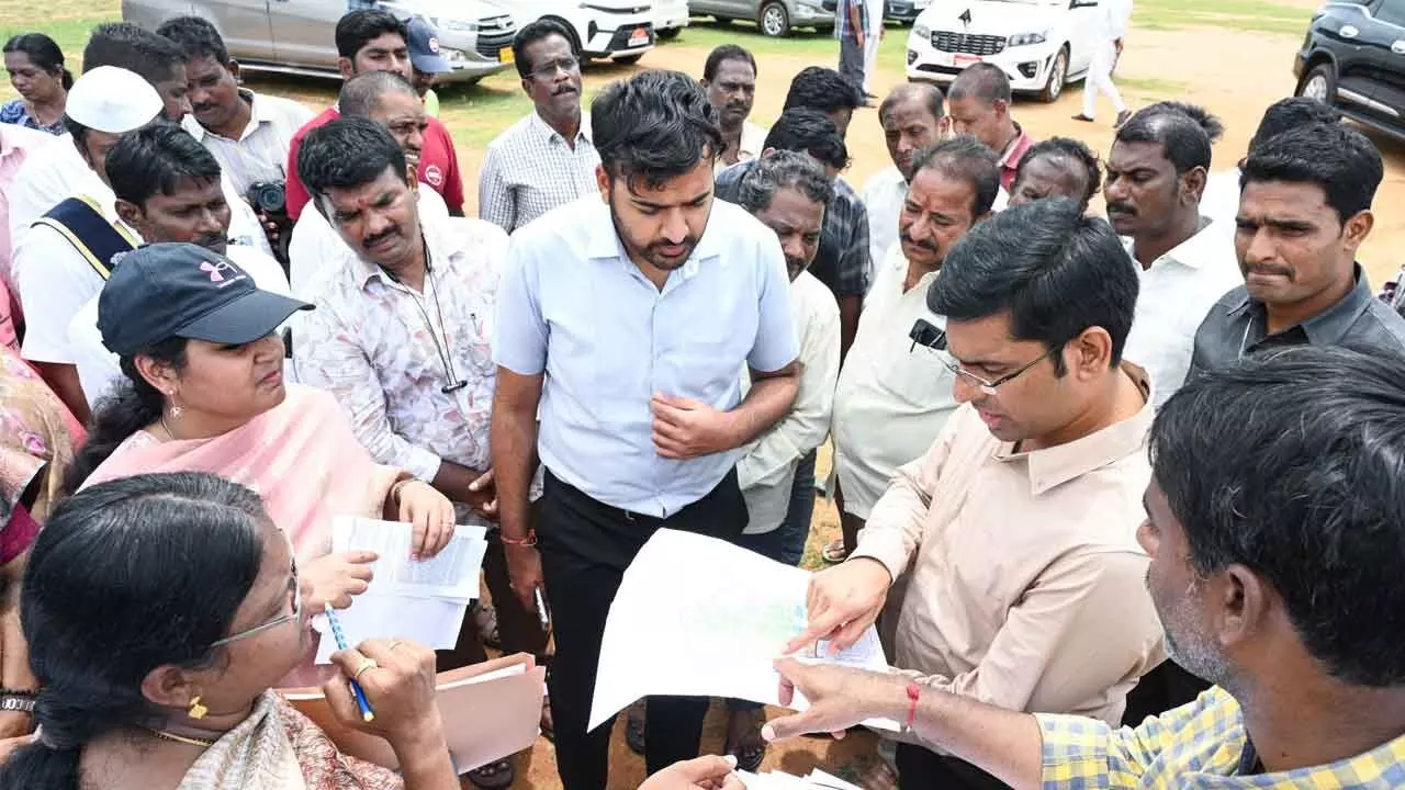 Collector inspects govt lands in Settipalli