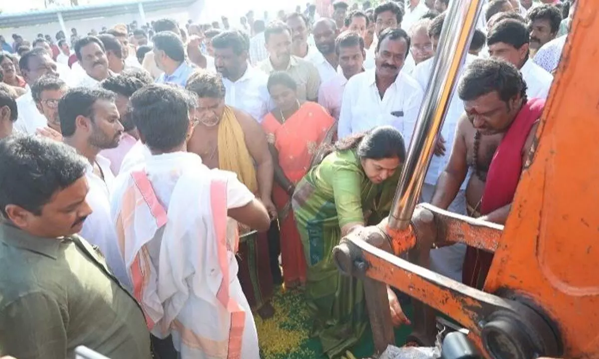 Kovur MLA Vemireddy Prashanthi Reddy laying foundation stone for the construction of four-lane road at Narasapuram village on SundayKovur MLA Vemireddy Prashanthi Reddy laying foundation stone for the construction of four-lane road at Narasapuram village on Sunday