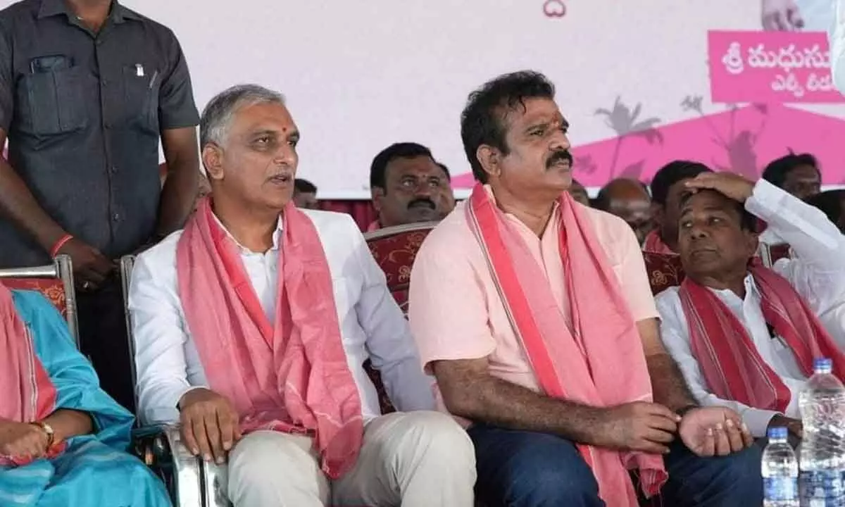 Harish Rao Pays Tribute to Late Leaders at Alai Balai Program in Sangareddy