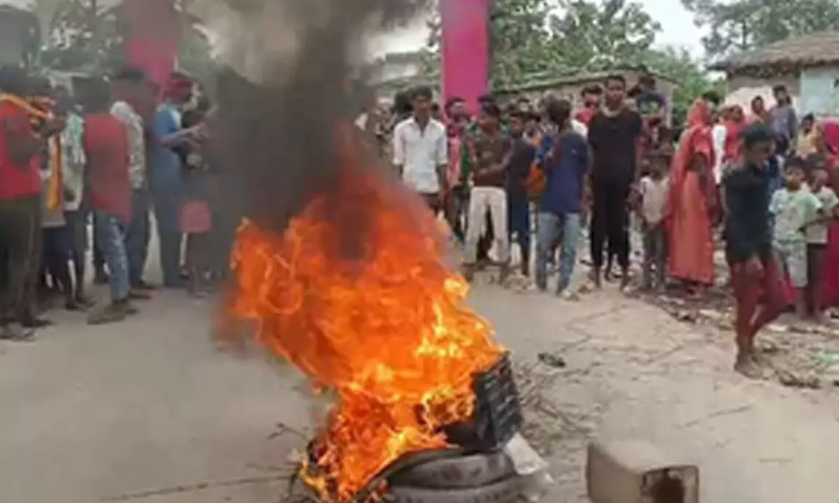 Violent protest in Bihars Sitamarhi after two killed during idol immersion