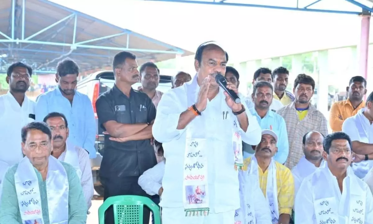 Gadwal MLA Supports Bapu Baatalo Satyashodhana Padayatra Rally