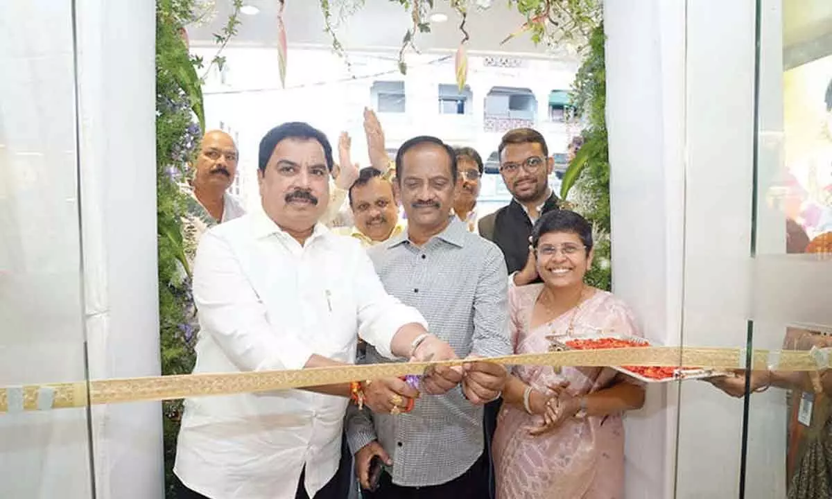 Vaibhav Jewellers opens 16th showroom in Anantapur