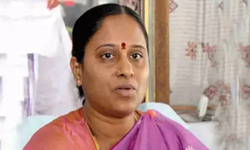 Rivals within the party submit complaint against Konda Surekha
