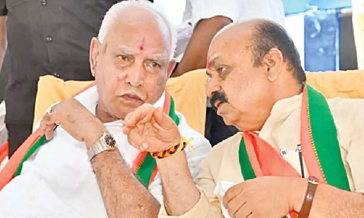 Bommai holds discussion with BSY on election preparations