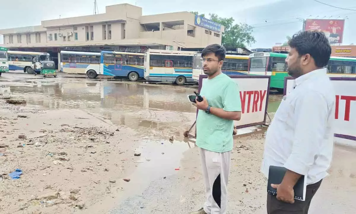 Kadapa Municipal Corporation Commissioner N. Manoj Reddy Conducts City Inspection, Addresses Key Issues