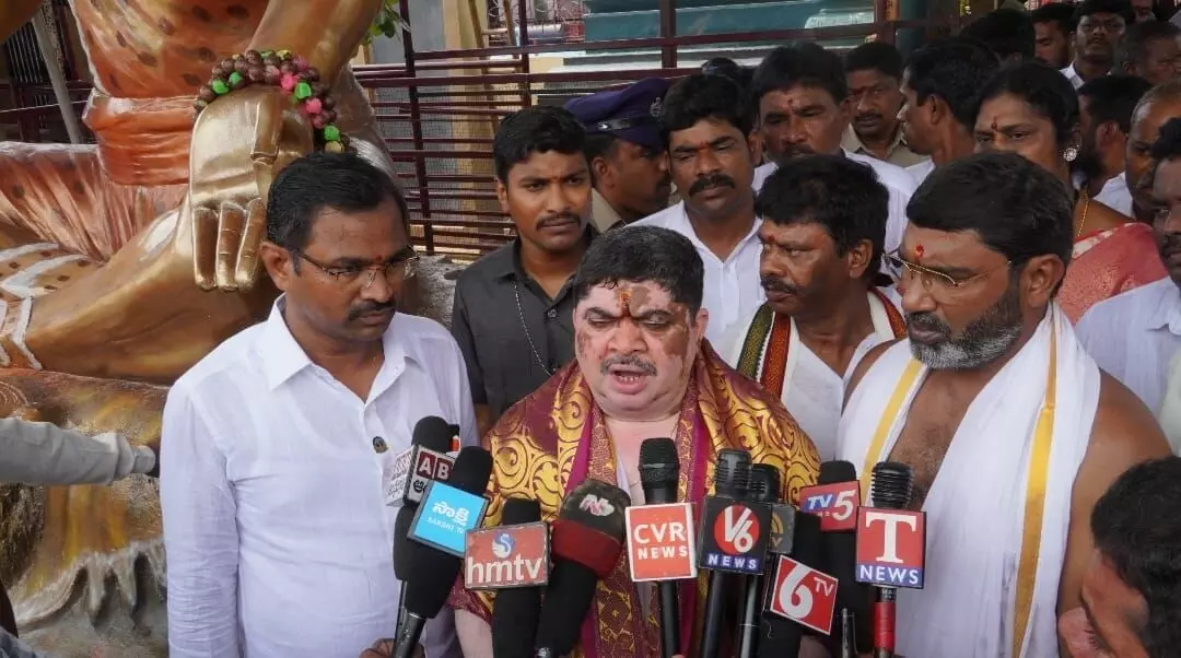 Minister Ponnam Prabhakar Prays for States Welfare, Announces Development Plans for Alampur Temples