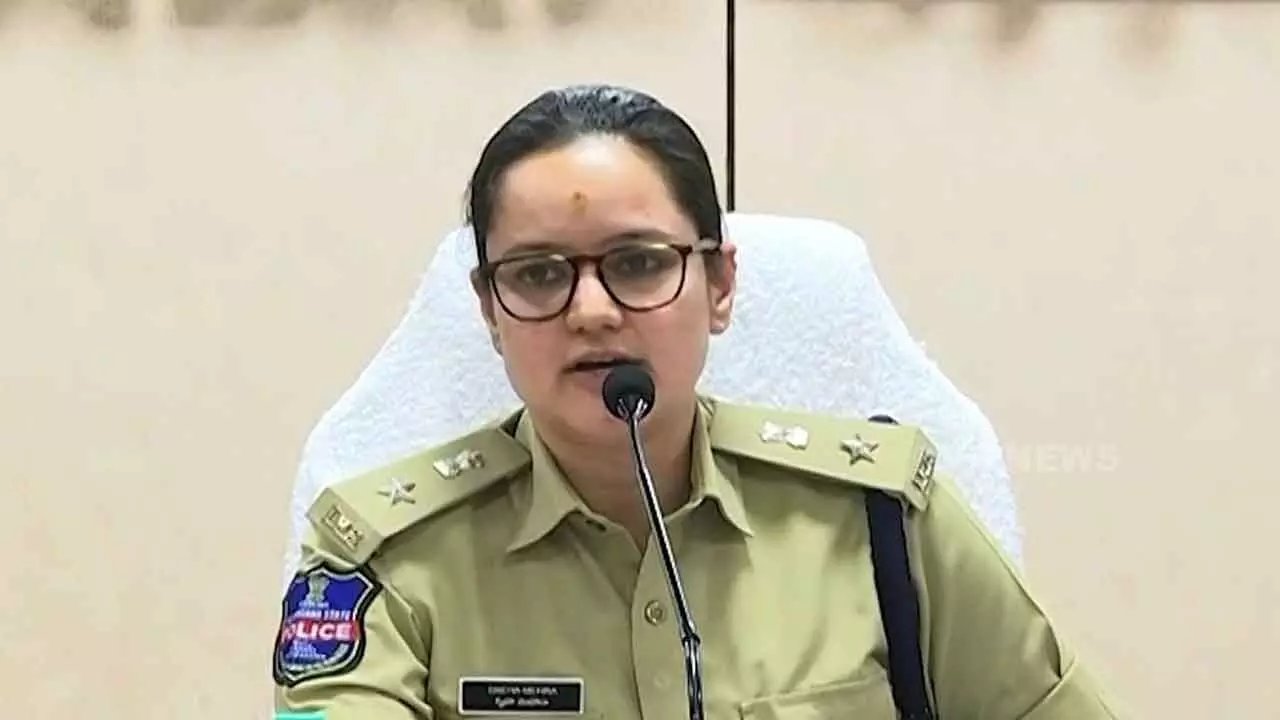 DCP Sneha Mehra holds meeting with fireworks vendors