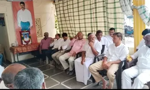 MLC Challa Venkataramireddy Pays Tributes to Former ZPTCs Son Patel Ramachandra Reddy.