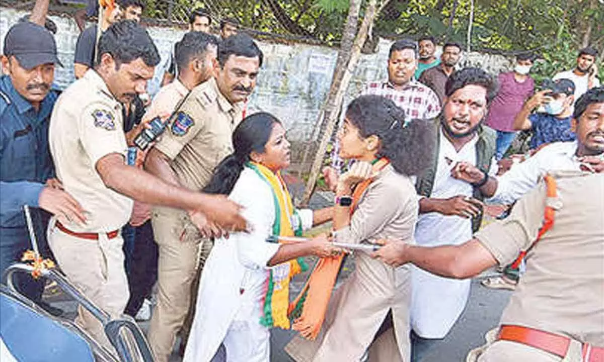 Protest turns violent as BRS, BJP workers come to blows