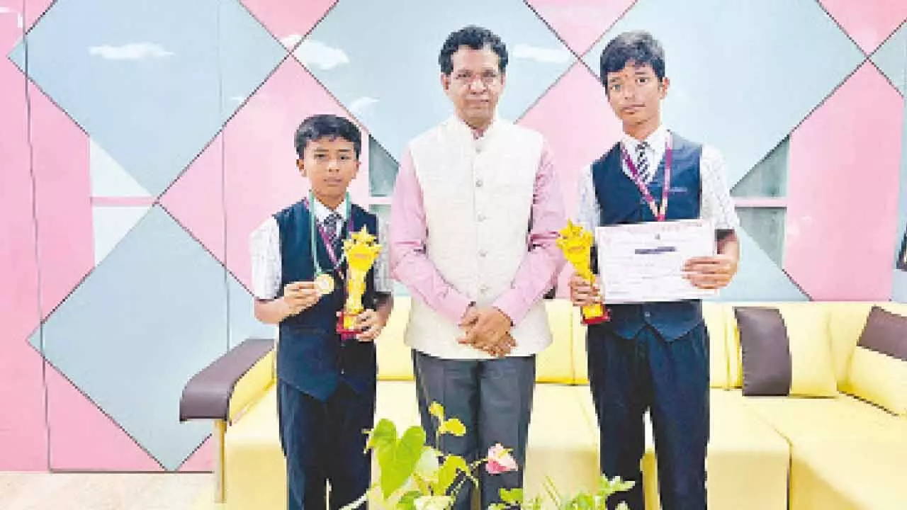 Alphores students honoured for excelling in cricket competition