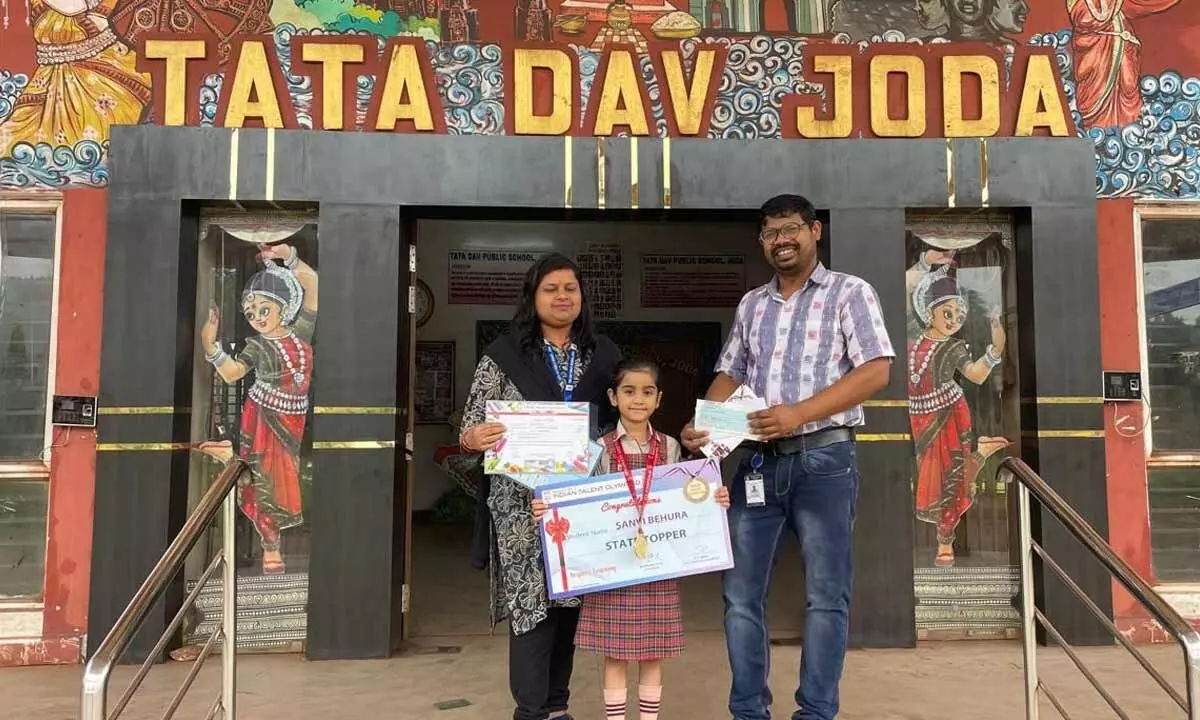 7-yr-old shines in Drawing Olympiad