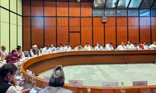 Trinamool MP Kalyan Banerjee smashes bottle in JPC meet, heated debate between BJP and oppn on his suspension