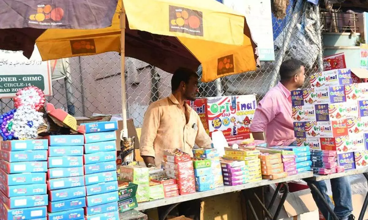 Licence must for cracker shops, GHMC issues set of dos & donts