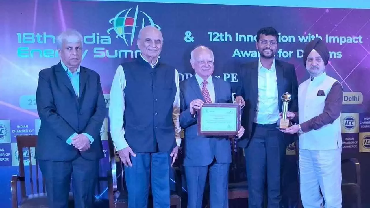 Chairman and Managing Director of APEPDCLPrudhvi Tej Immadi receiving a national award in New Delhi