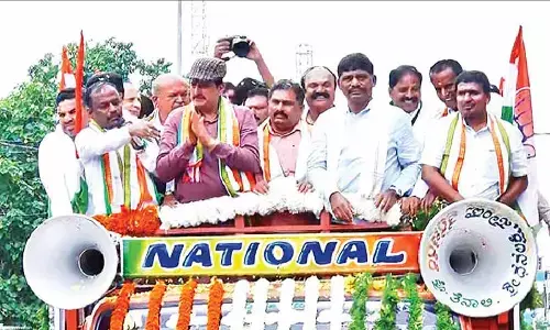 Show of strength by new Congress candidate