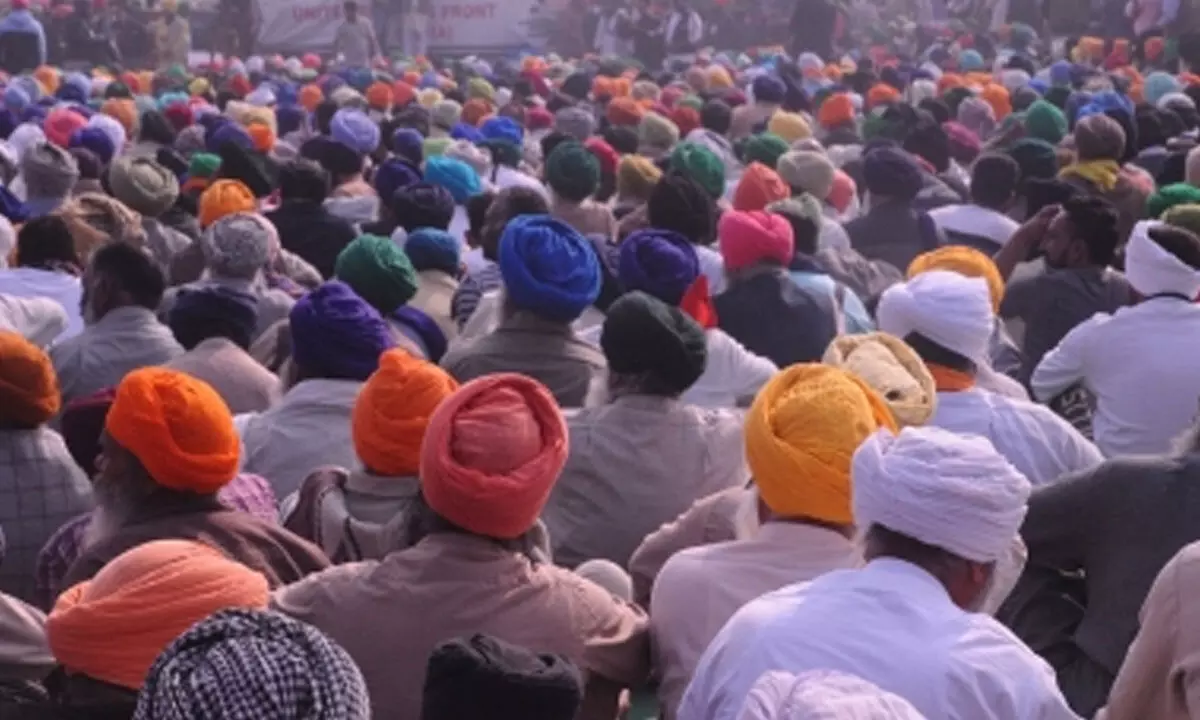 Punjab farmers to block highways in protest over FIRs for stubble burning