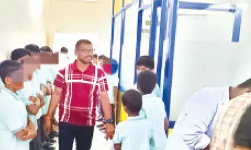 Pvt schools ‘using’ students for extracting high fee