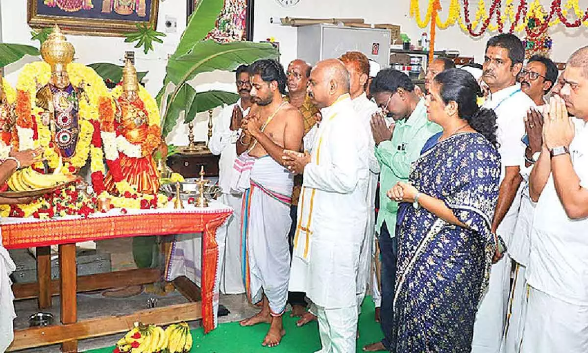 TTD EO takes part in Ayudha Puja